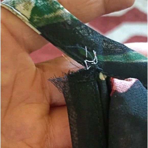 Hint of Blush Tulip Wrap Dress Size 2X Black Floral Ruffle Midi Bloomcore - Picture 7 of 7